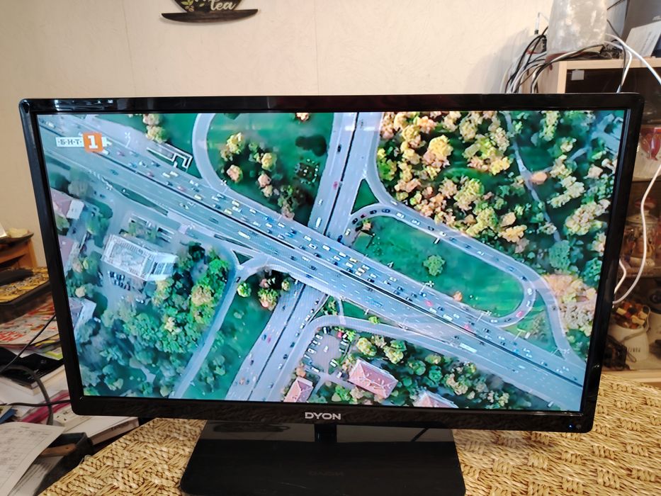 Телевизор Dyon 29 инча .