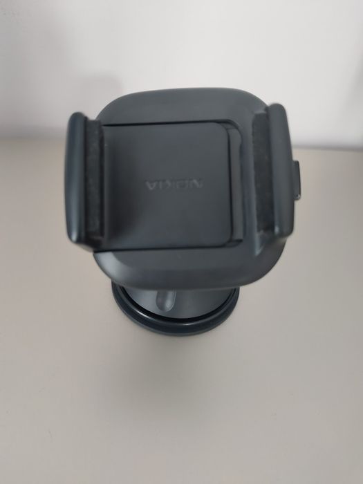 Держатель для телефона и прикуриватель