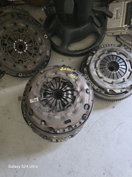 Ambreiaj volanta  ford mondeo mk4 2.0 136 cp tdci qxba