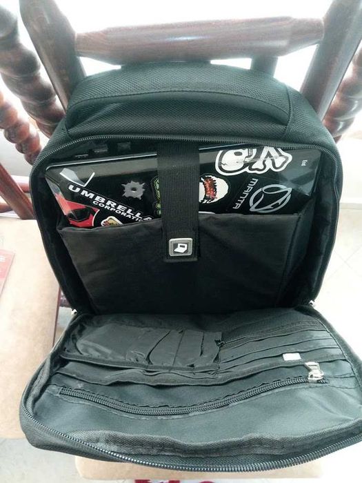 Здрава раница за лаптоп 17 "