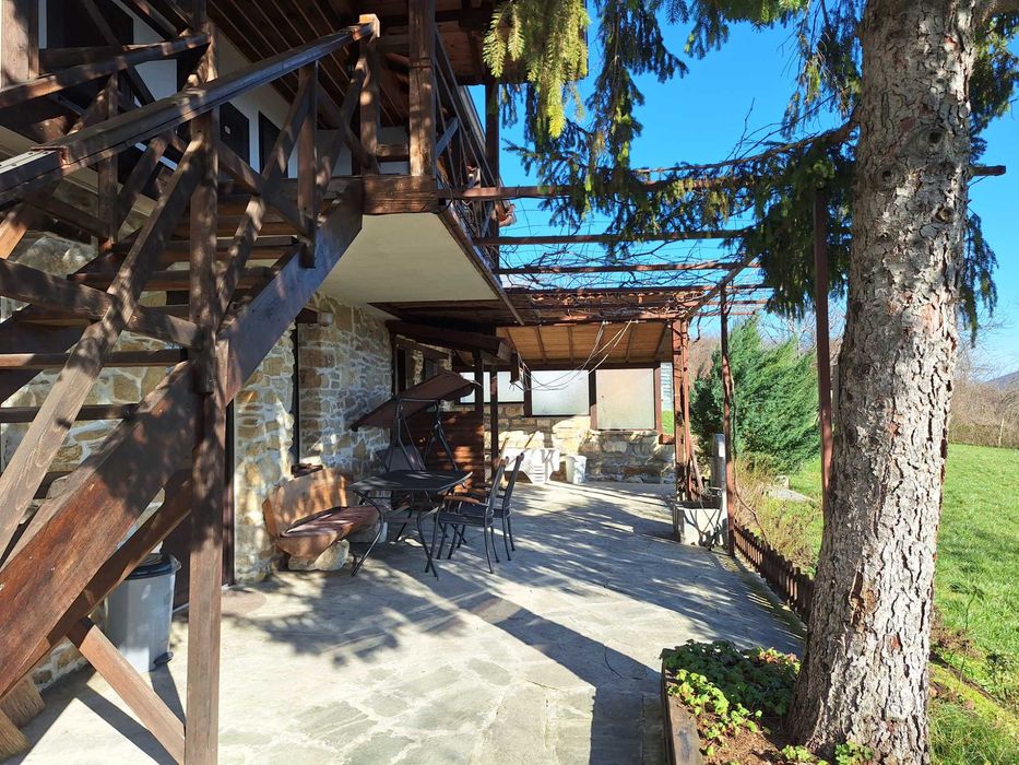 Продава се Къща в с. Черни връх, Област Шумен - 200 кв.м за 549 €/кв.м - Снимка #2