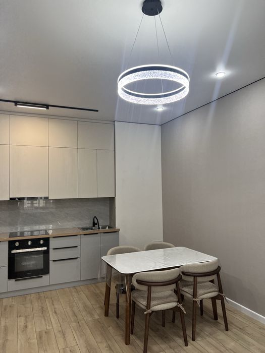 Сдам новую квартиру на длительный срок. Польностью с мебелью