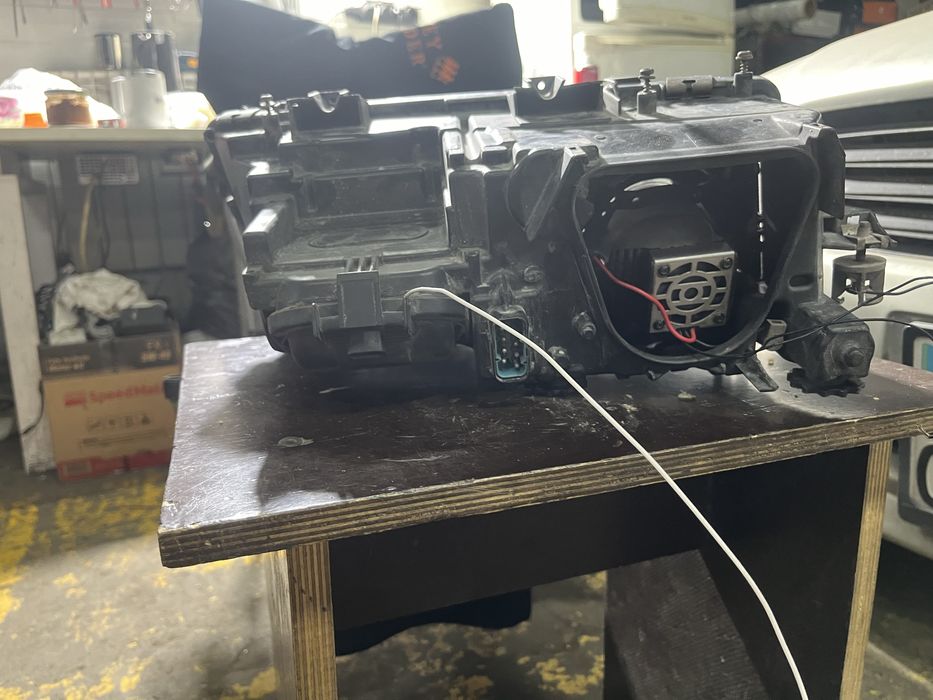 Продам фары на бмв е38