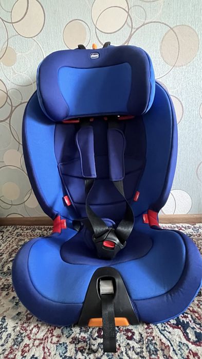 Детское автокресло Chicco
