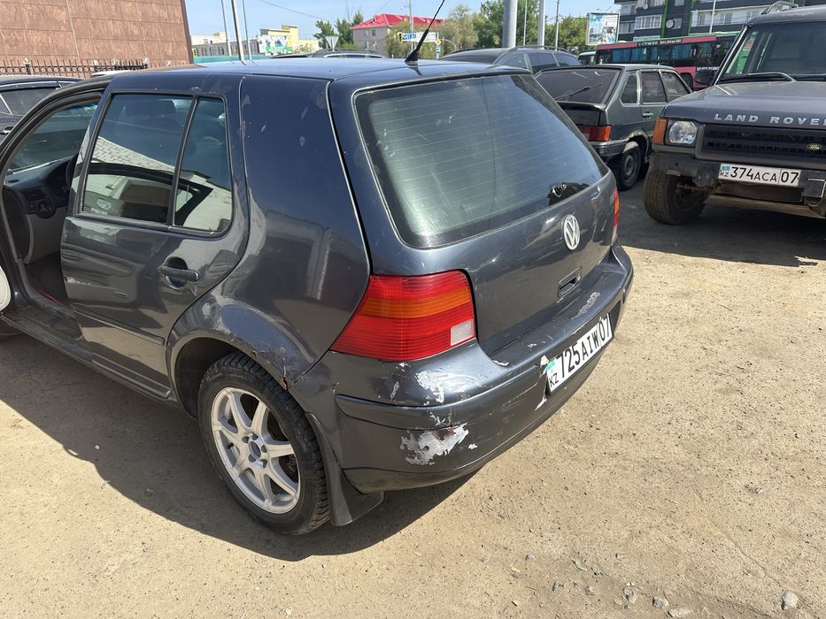 Продам Golf - 2001г, автомат