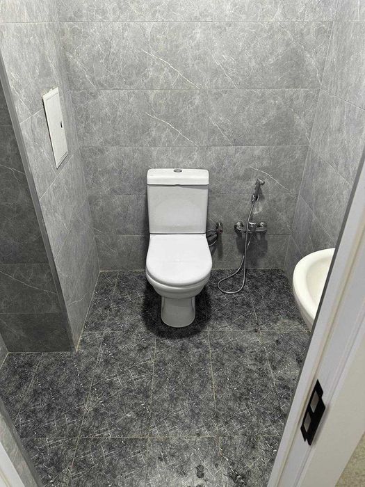 Мирзо Улугбек тумани Бўз 2 Узумзор кучаси 4 хонали квартира сотилади