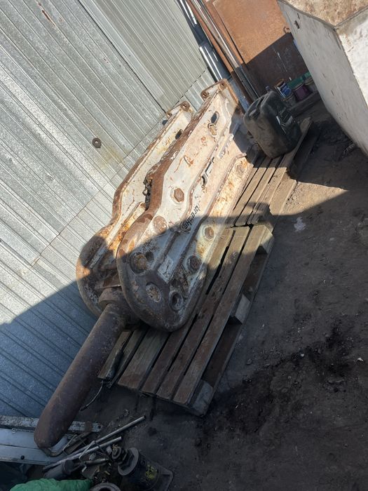 Гидромолот для эксковатора