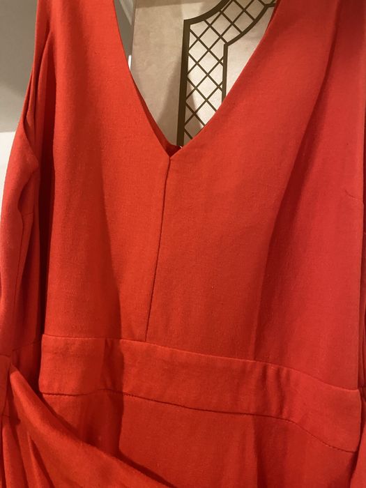 Платье  под massimo dutti