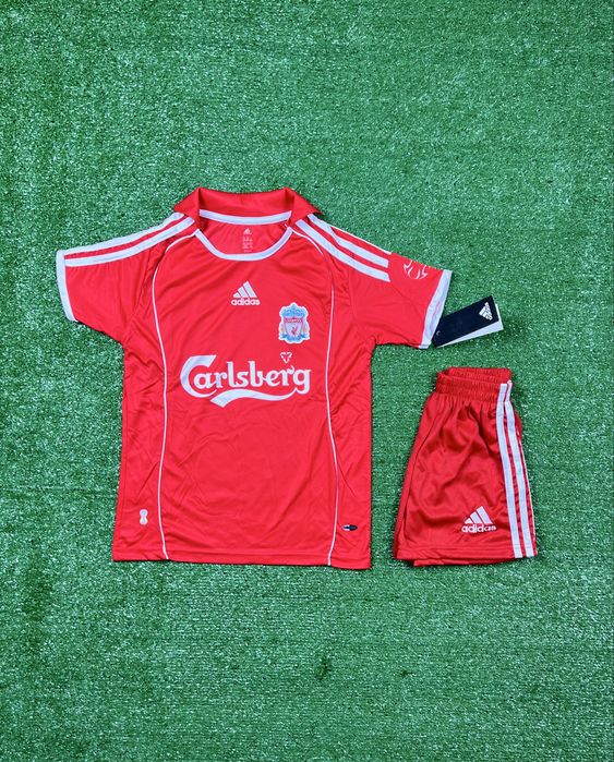 Ретро детски футболен к-т на  Жерард\Ливърпул\Gerrard\Liverpool\Iconic