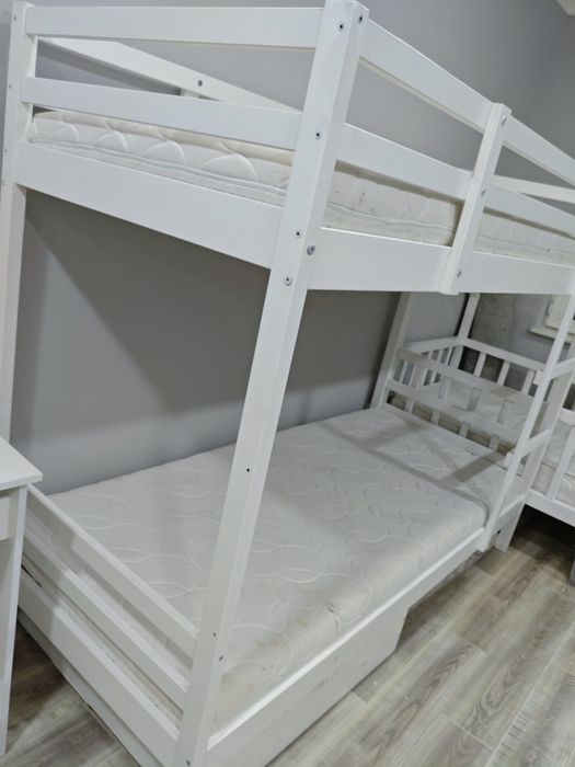 Продам 2х ярусную кровать