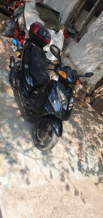 Скутер DAELIM 150 kub Сотилади.