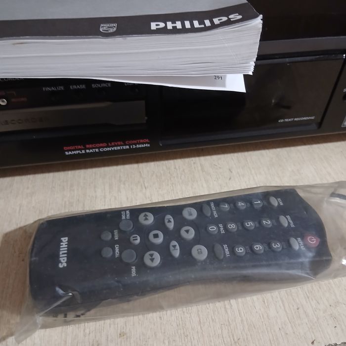 Продам филипс CDR 600 в отличном