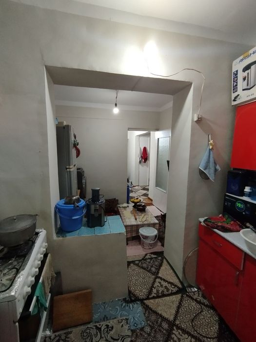 Uy sotiladi || Продаётся квартира