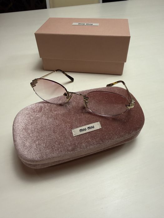Слънчеви очила Miu Miu