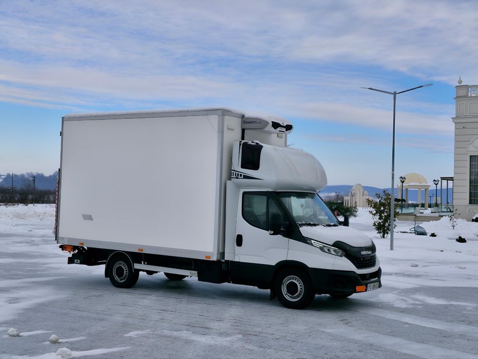 Iveco daily 2021 Frigorific LIFT 35-180 Renault Master fiat ducato