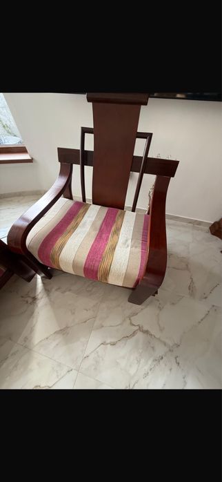 Vand set de canapele din lemn