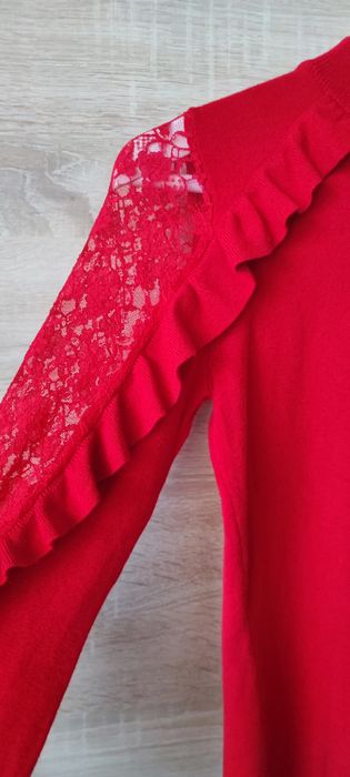 Блуза с дълъг ръкав и дантела