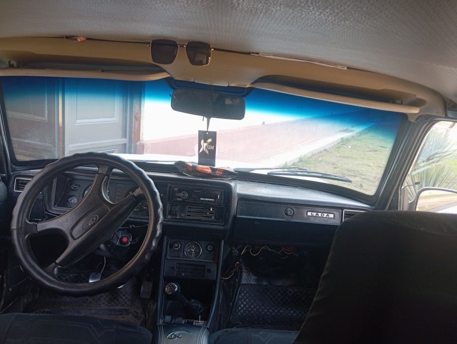 Juguli 2107 sotiladi 1500$