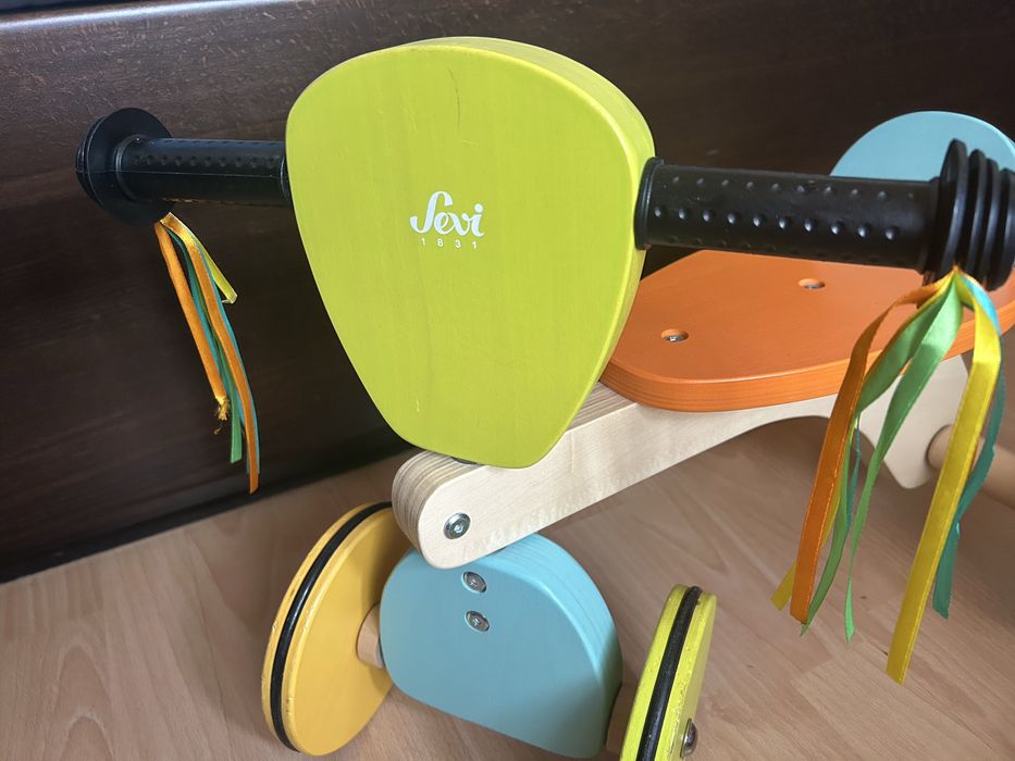 Дървено колело за бутане с крачета Sevi 83076