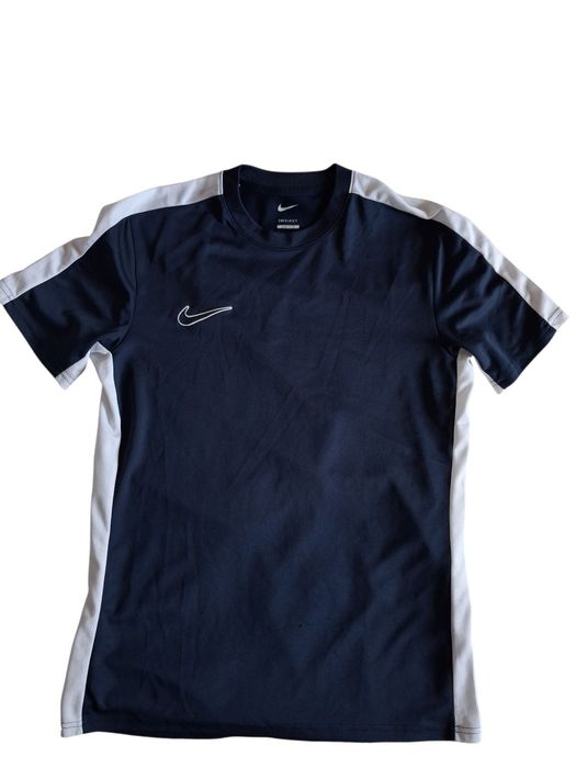 Tricou nike dri fit