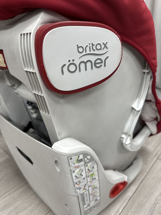Детски стол за кола Britax romer
