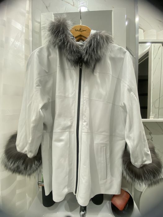 Scurta din piele naturala