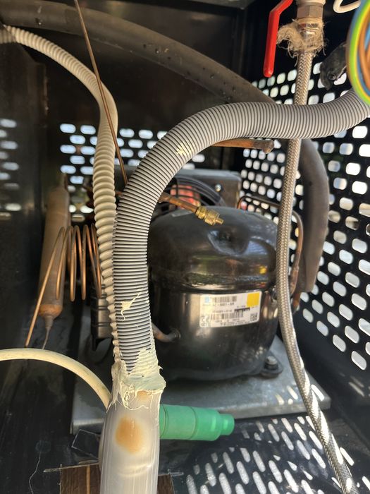 Топла витрина топла