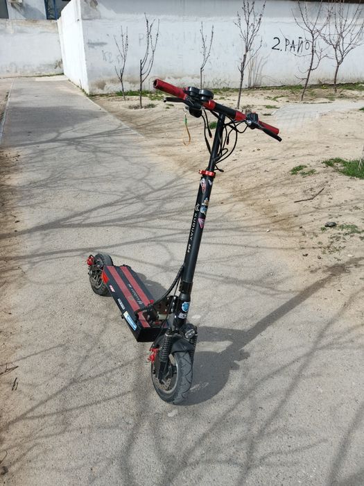 Электросамокат куго м 4