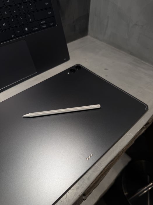 КАТО ЧИСТО НОВ Samsung Galaxy Tab S11 Ultra 5G Cellular + Keyboard + S Pen