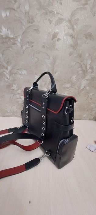 Продам сумку кожаный универсал