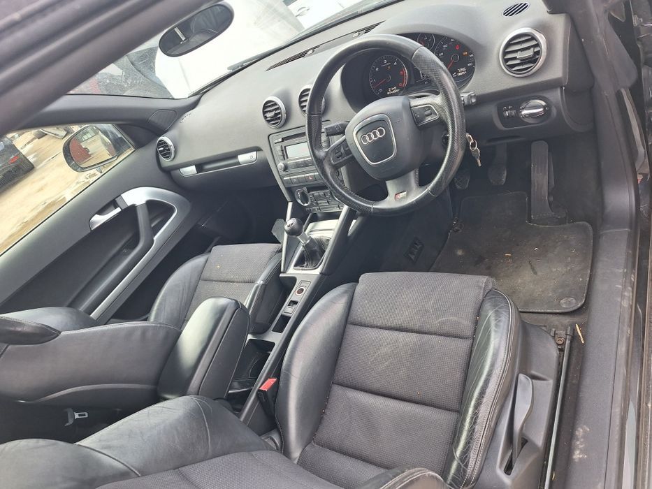 Dezmembram Audi A3 8p cabrio 2.0 tdi cod motor cbab cutie manuala 6+1 trepte