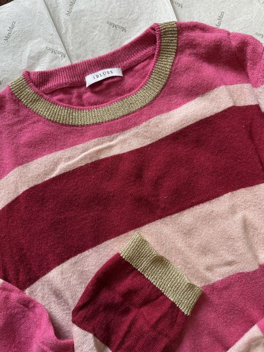 iBlues Max Mara Пуловер + подарък Max&Co черна къса пола