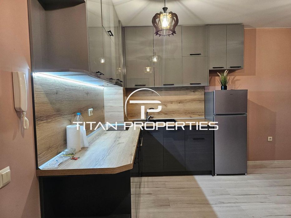 Дава се под наем Двустаен апартамент в Бургас, Славейков - 66 кв.м за 498.27 € - Снимка #1