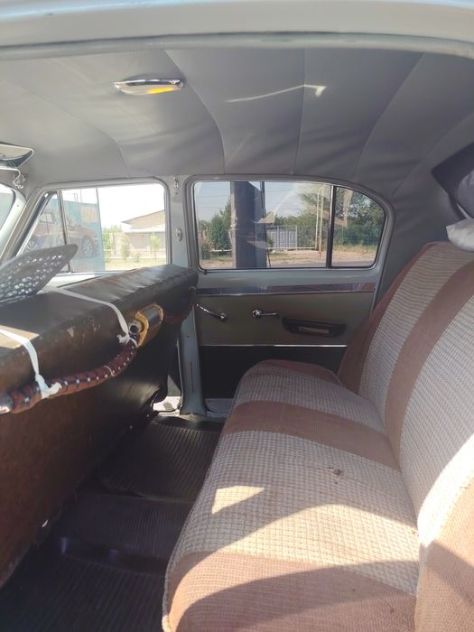 Gaz 21 Volga (Antikvar) legenda