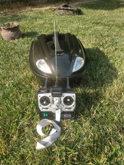 Лодка за захранка