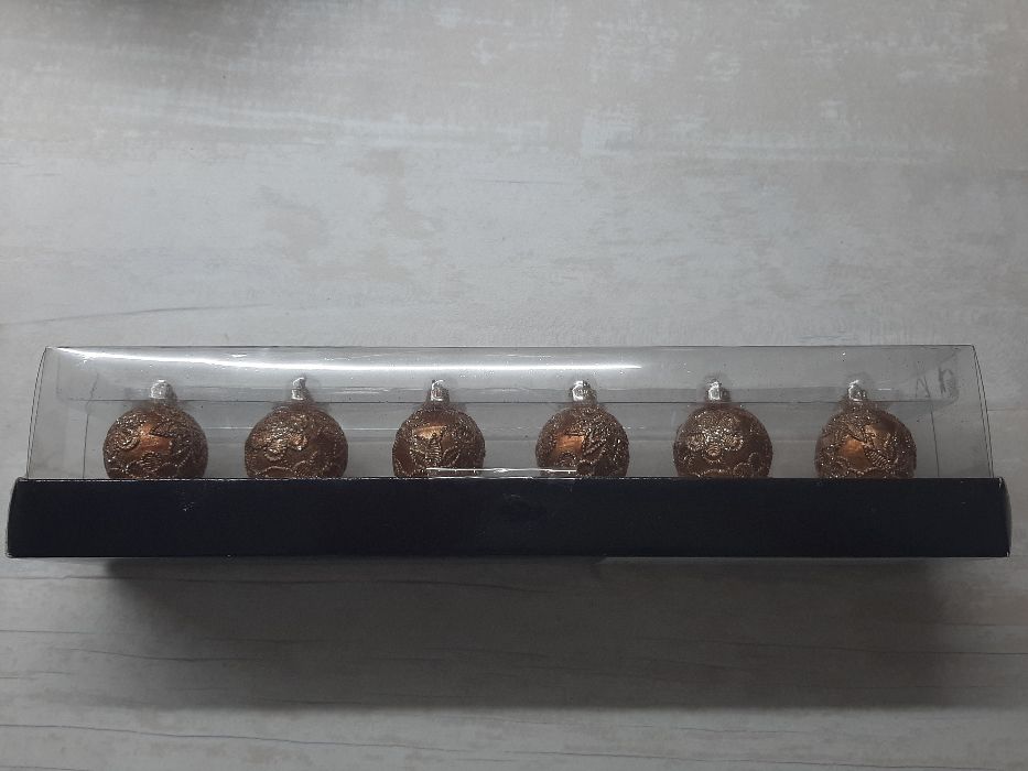 Декорация.  Градинска маса