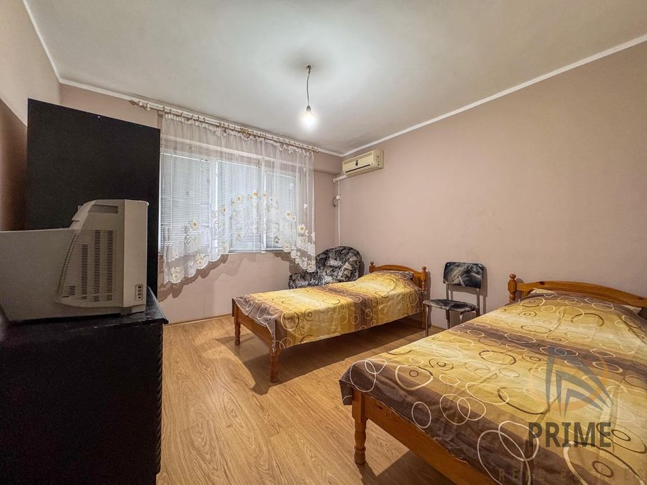 Изгрев тристаен апартамент обзаведен