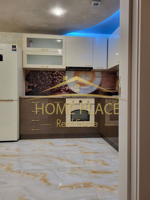 Дава се под наем Двустаен апартамент в Варна, Център - 70 кв.м за 478.38 € - Снимка #4