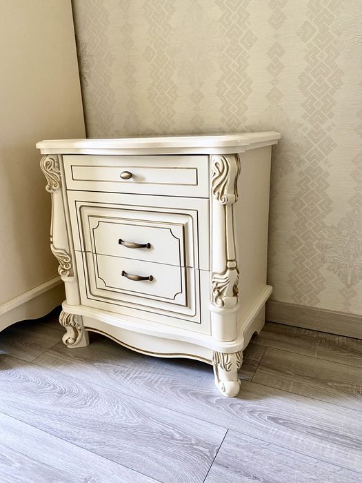 Продам спальный гарнитур Кассандра Россия