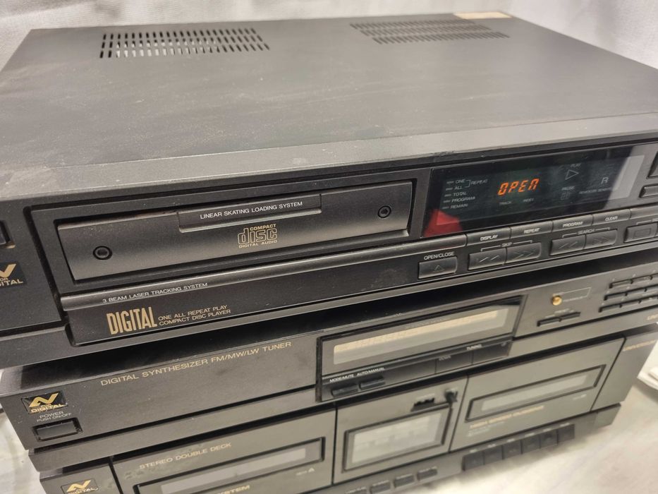 Universum CD46010 C46010 T46010