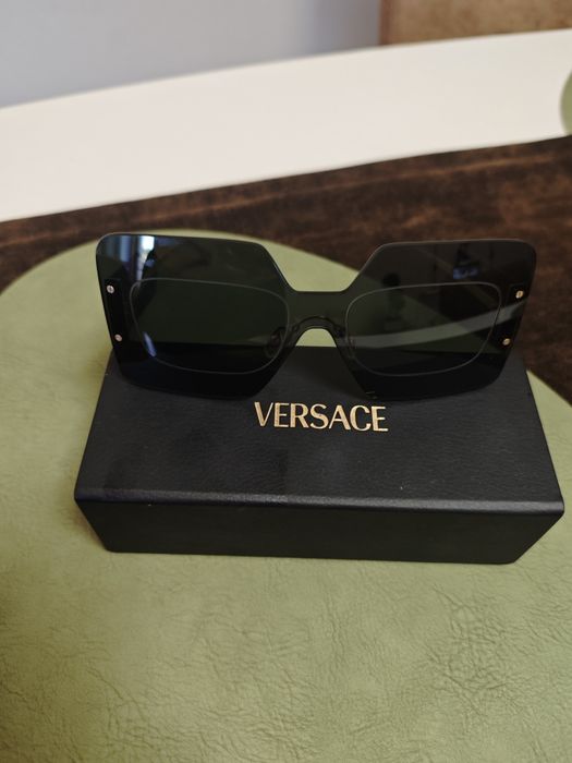 Слънчеви очила Versace