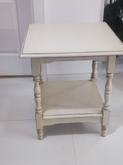 Ретро малка маса