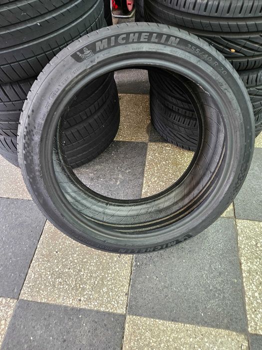4бр 255/40/20 MICHELIN 5,5мм грайфер дот:23г безплатен монтаж