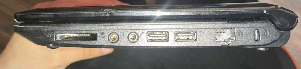 Нетбук Fujitsu M2010