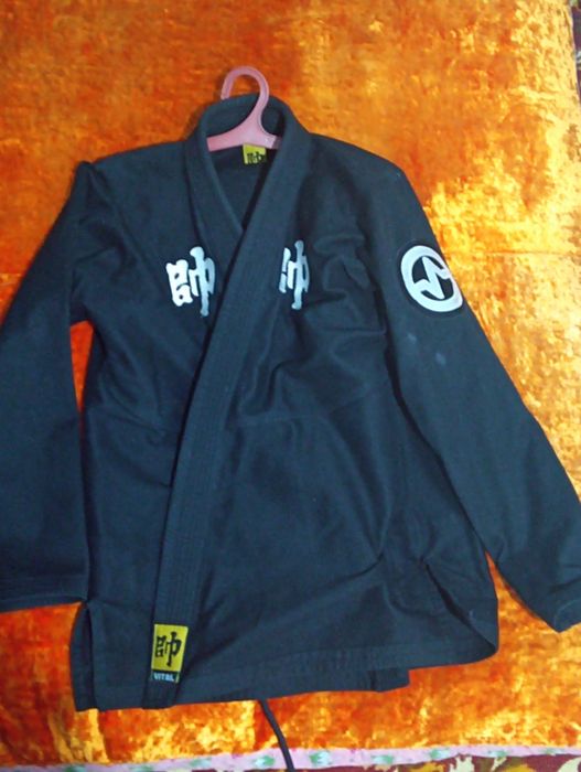 продам кимоно брал за 35000