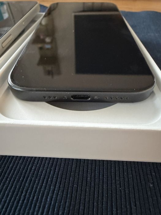 2 броя iPhone 16 (128GB) – Пакет 1000€ (или 600€ за брой)