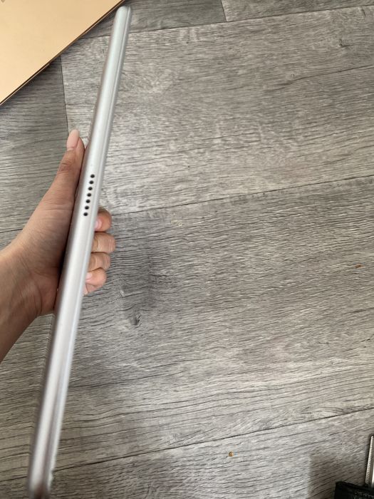 Планшет Huawei