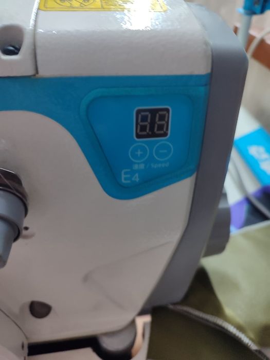 Швейные машины , оверлок