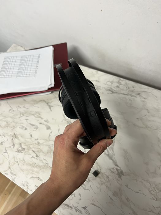 Слушалки Razer Nari Essential