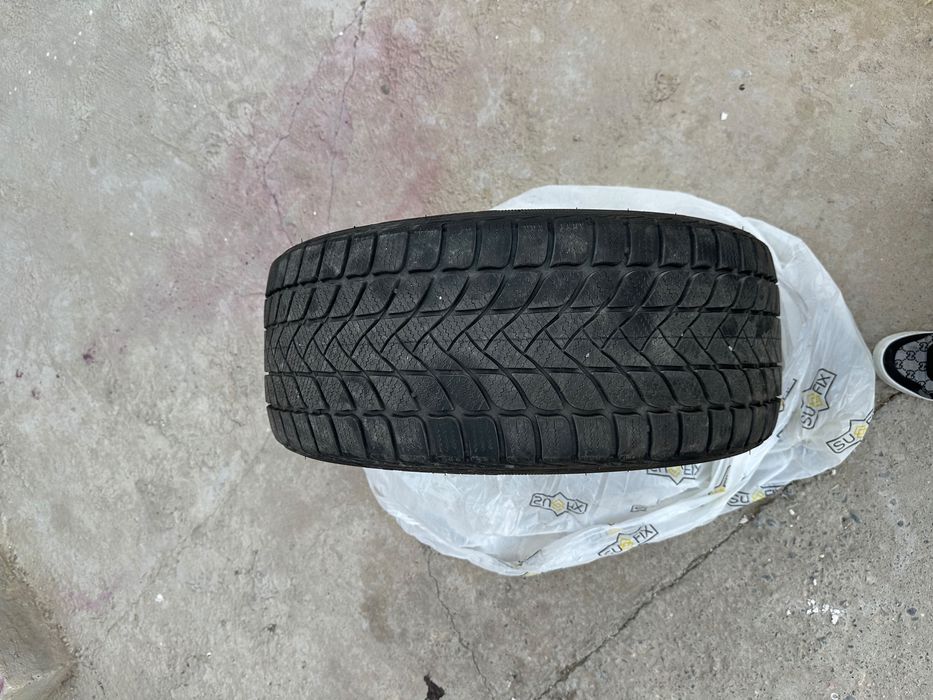 Зимний шины/ 245/45/r18